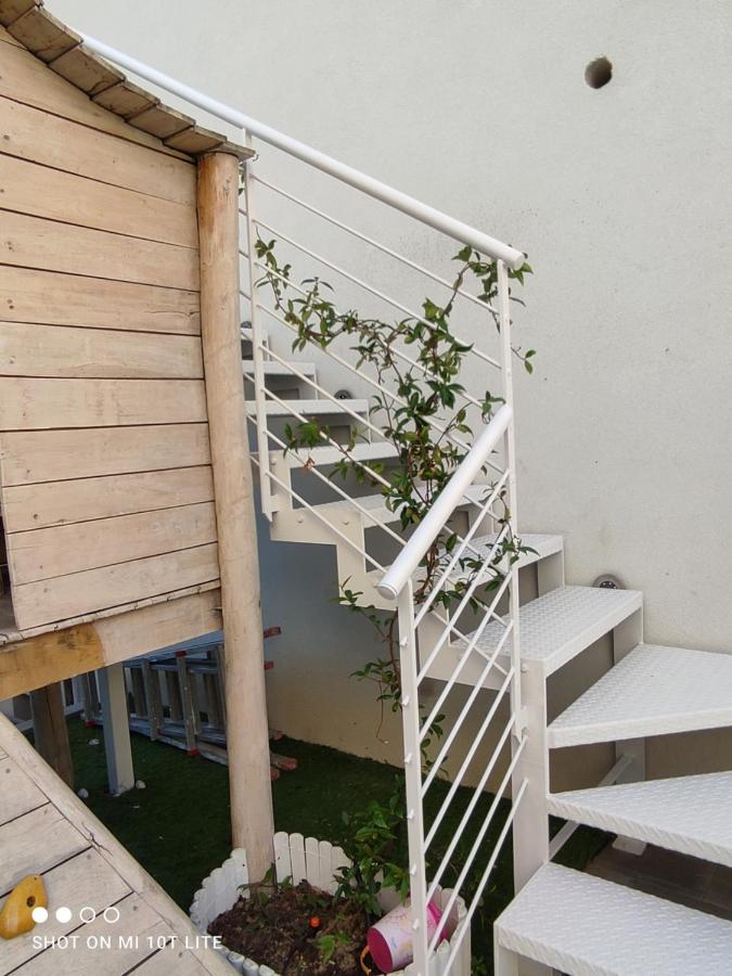 Appartamento Spotorno Con Ampio Terrazzo Attrezzato Anche Con Angolo Cottura المظهر الخارجي الصورة