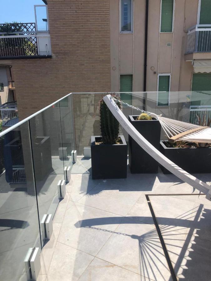 Appartamento Spotorno Con Ampio Terrazzo Attrezzato Anche Con Angolo Cottura المظهر الخارجي الصورة