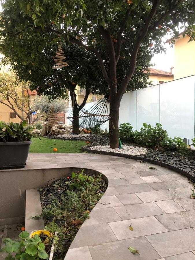 Appartamento Spotorno Con Ampio Terrazzo Attrezzato Anche Con Angolo Cottura المظهر الخارجي الصورة