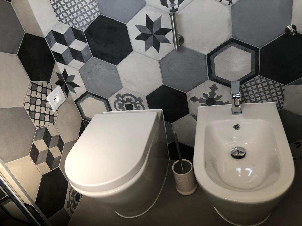 Appartamento Spotorno Con Ampio Terrazzo Attrezzato Anche Con Angolo Cottura المظهر الخارجي الصورة