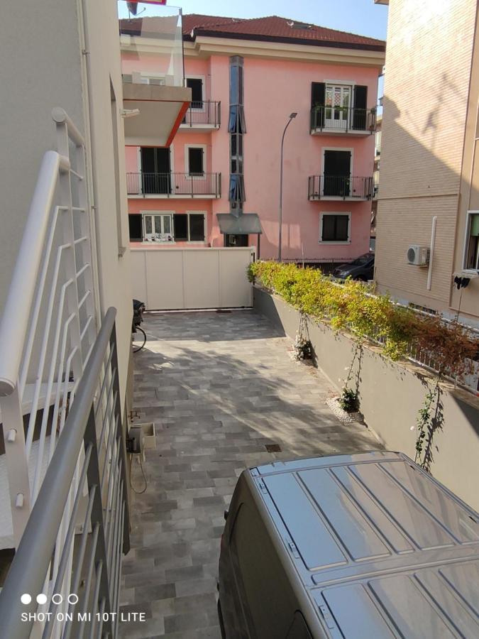 Appartamento Spotorno Con Ampio Terrazzo Attrezzato Anche Con Angolo Cottura المظهر الخارجي الصورة