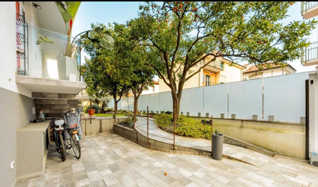 Appartamento Spotorno Con Ampio Terrazzo Attrezzato Anche Con Angolo Cottura المظهر الخارجي الصورة